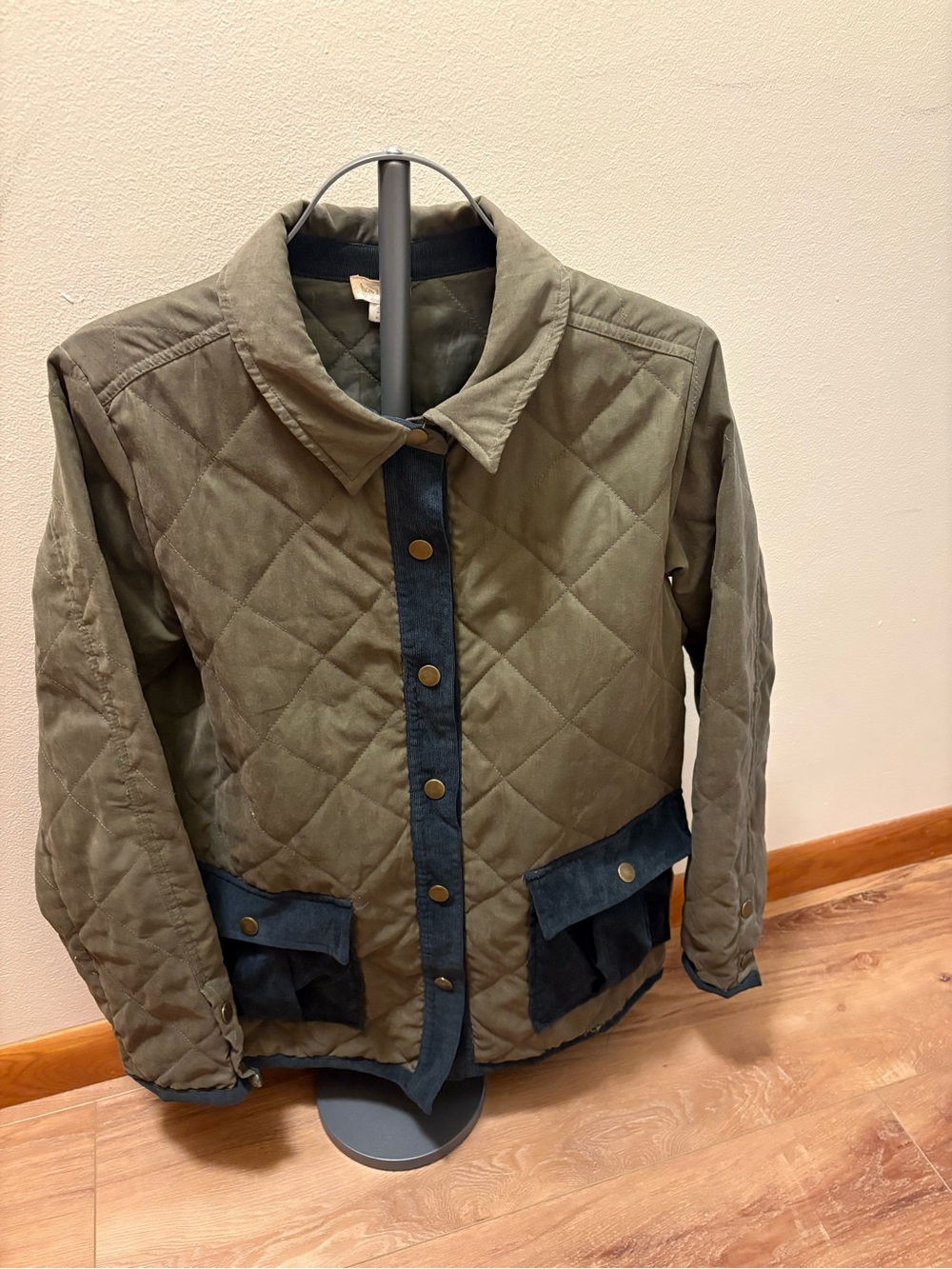 Hem & Thread Olive Quilted Jacket with Navy Trim